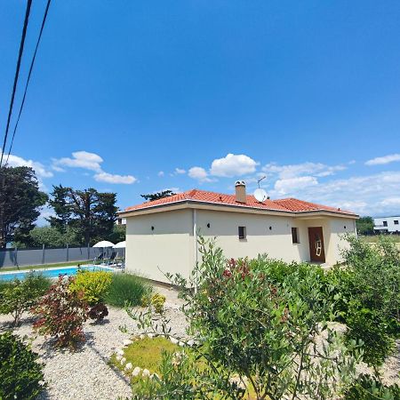 Villa Mattina, With Heated Pool And Jacuzzi プリヴラカ エクステリア 写真