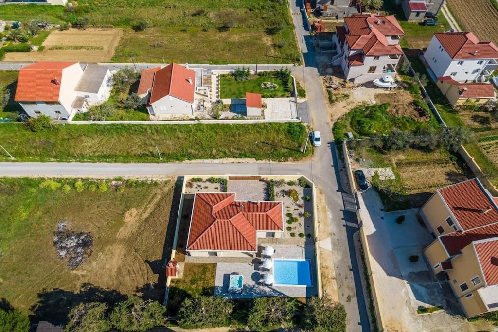 Villa Mattina, With Heated Pool And Jacuzzi プリヴラカ エクステリア 写真