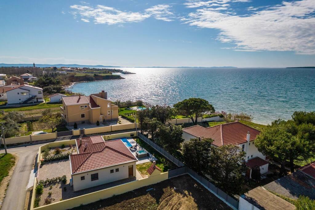 Villa Mattina, With Heated Pool And Jacuzzi プリヴラカ エクステリア 写真