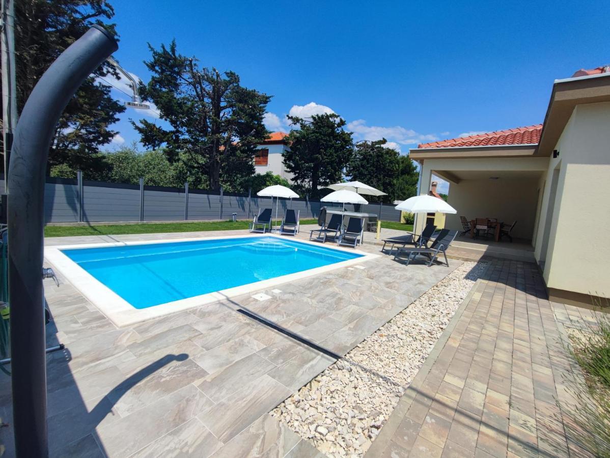 Villa Mattina, With Heated Pool And Jacuzzi プリヴラカ エクステリア 写真